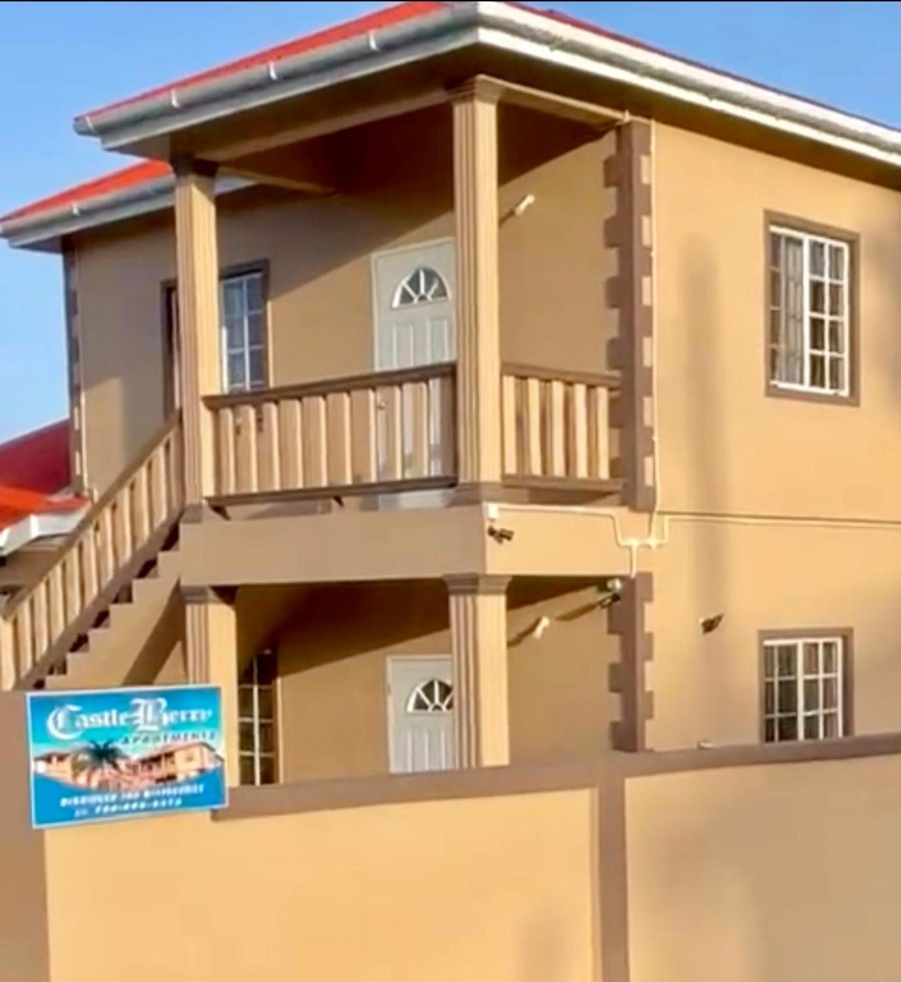 Castle Berry Apartments Kingstown Esterno foto