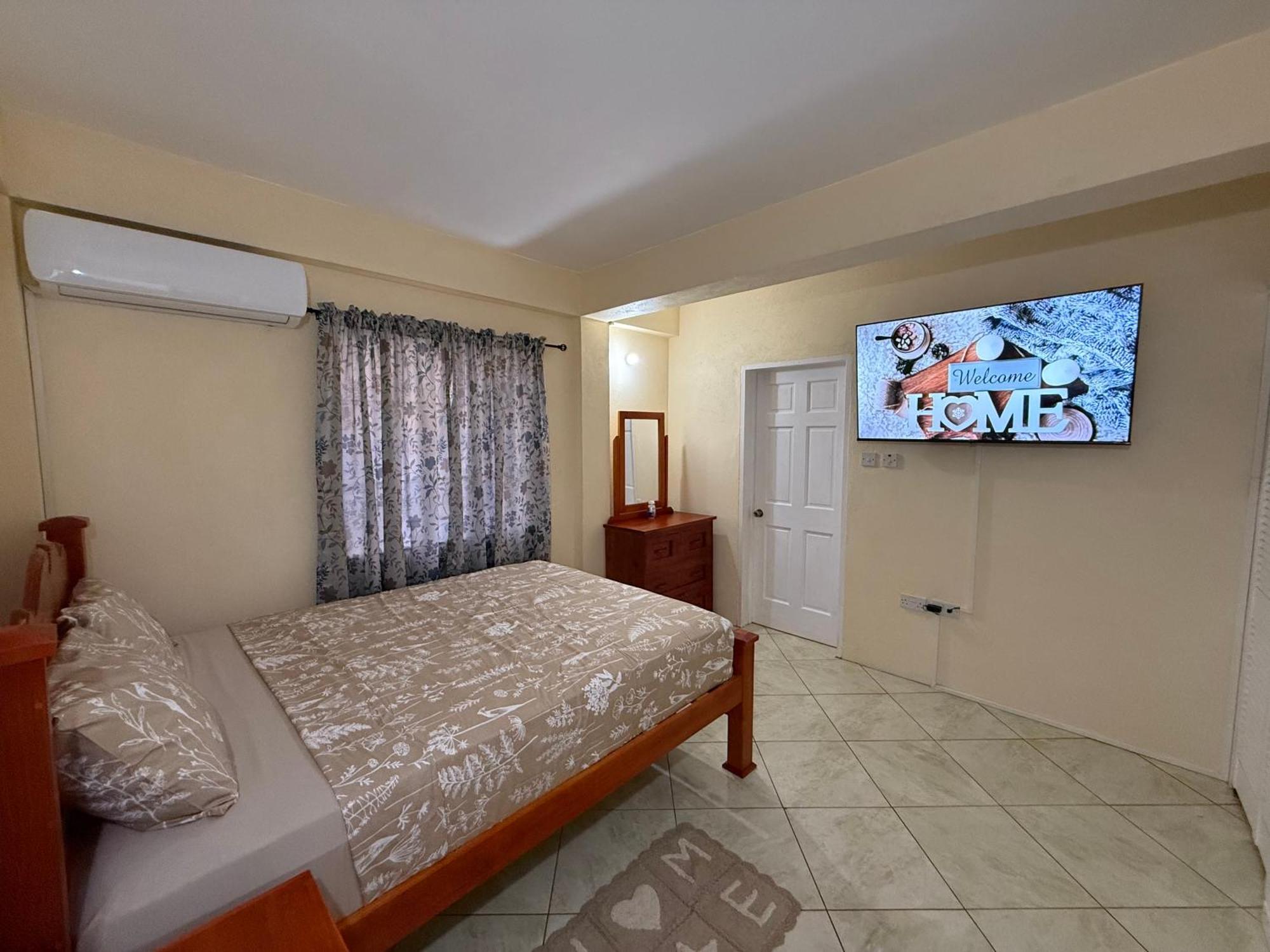Castle Berry Apartments Kingstown Esterno foto